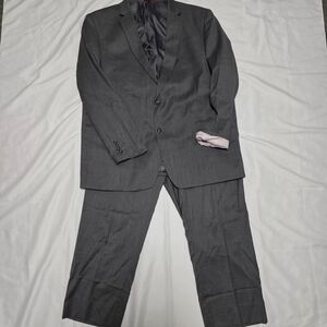 Linea Uomo Men's Gray Suit 54L 49W